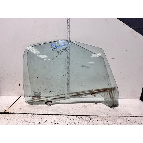 Toyota Tarago Right Front Door Window Glass TCR10 09/1990-05/2000