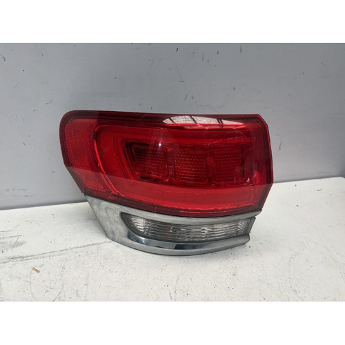 Jeep Grand Cherokee Left Tail Light WK 04/2013-02/2022