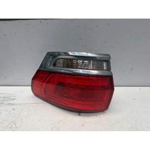 Jeep Grandcherokee Right Hand Taillight WK 04/13 - 02/22