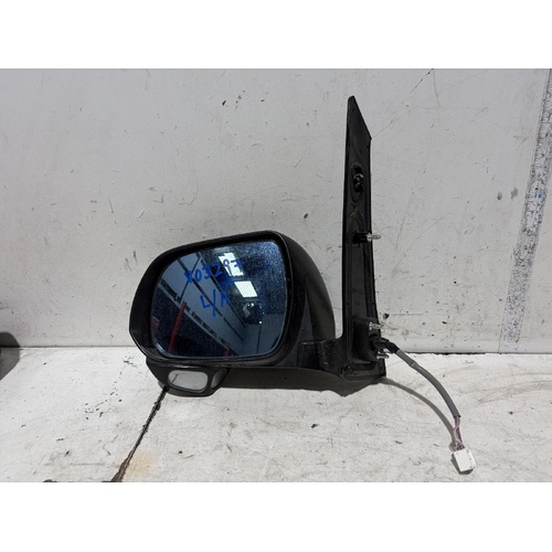 Toyota Estima Left Door Mirror XR50 5-19