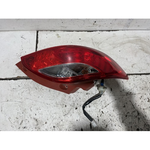 Mazda 2 Left Taillight DE 09/07 - 09/14 
