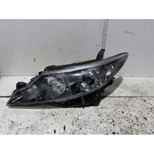 Toyota Estima Left Headlight XR50 05-19 