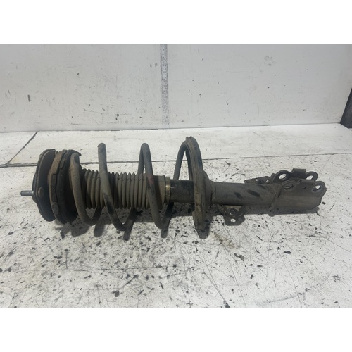 Lexus ES300 Right Front Strut MCV30 10/2001-12/2005