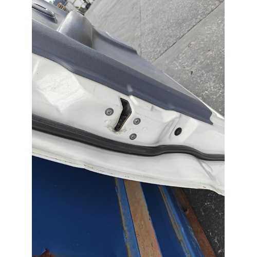 Toyota Townace Left Front Lock Mechanism KR42 01/1997-06/2005