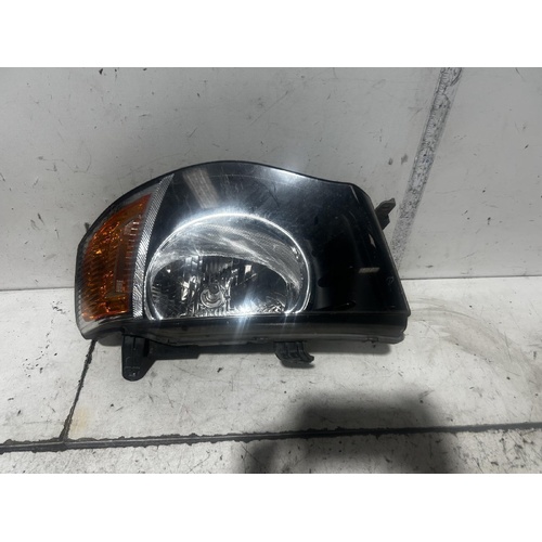 Mitsubishi Triton Right Head Light ML 07/2006-08/2009