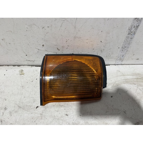 Land Rover Discovery Right Indicator L318 02/99 - 09/02 