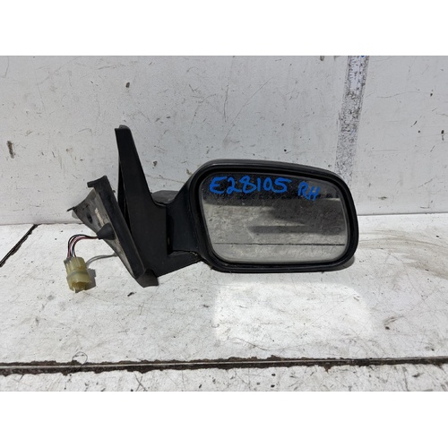 Land Rover Discovery Right Door Mirror L318 02/99 - 09/02 