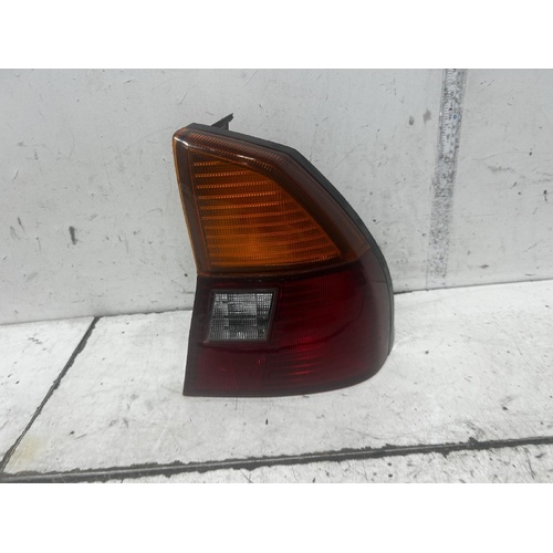 Mitsubishi Magna Right Tail Light TF 04/1996-12/1998