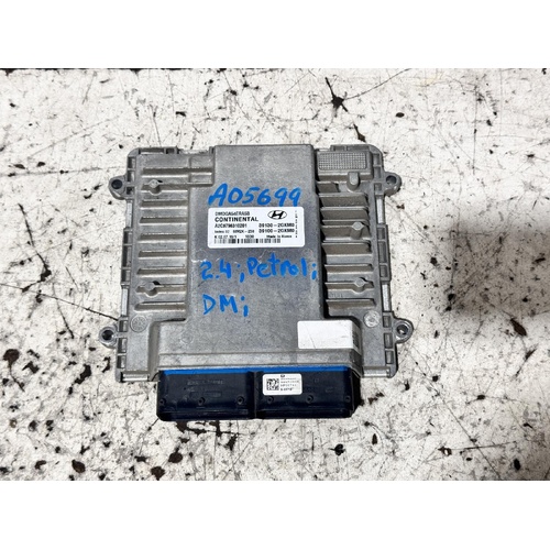 Hyundai Santa Fe Engine ECU DM 02/2012-02/2018