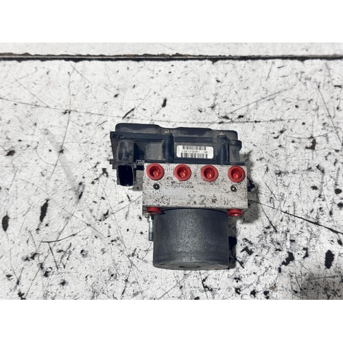 Toyota Estima ABS Module ACR50 2005-2019