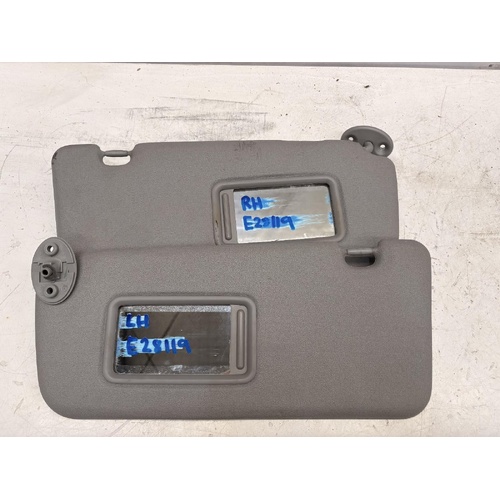 Toyota RAV4 Sun Visors ACA23 07/2003-10/2005