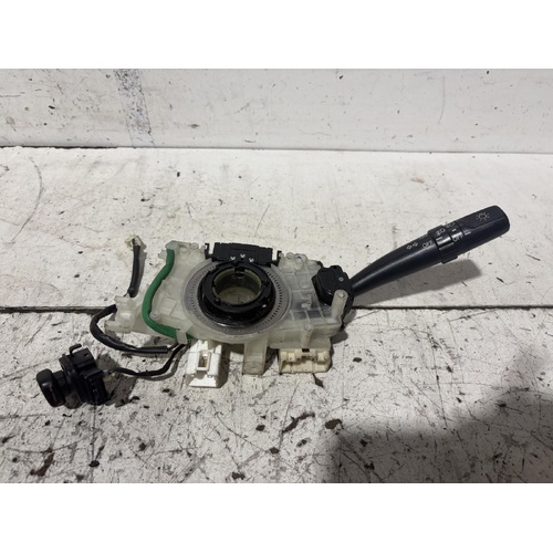 Lexus LS400 Flasher Switch UCF20 11/1994-11/2000