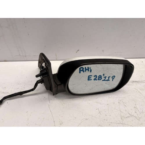 Toyota RAV4 Right Door Mirror Switch ACA23 07/2000-10/2005