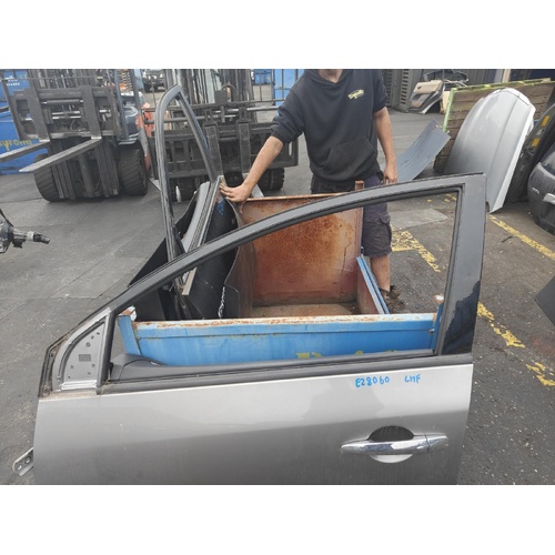 Nissan Murano Left Front Door Glass Z51 12/2008-02/2015