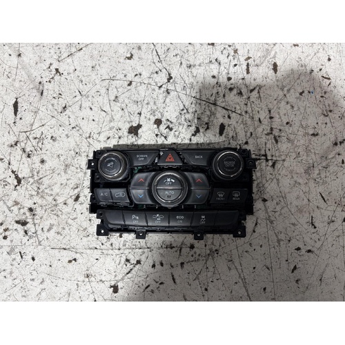 Jeep Grand Cherokee Heater / Head Unit Control Unit WK 04/2013-09/2016