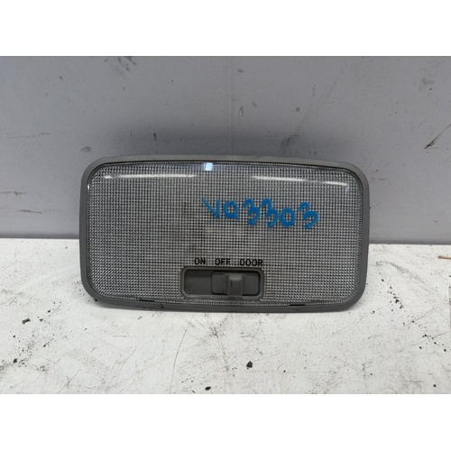 Toyota Yaris Centre Courtesy Light NCP91 10/05 - 12/16