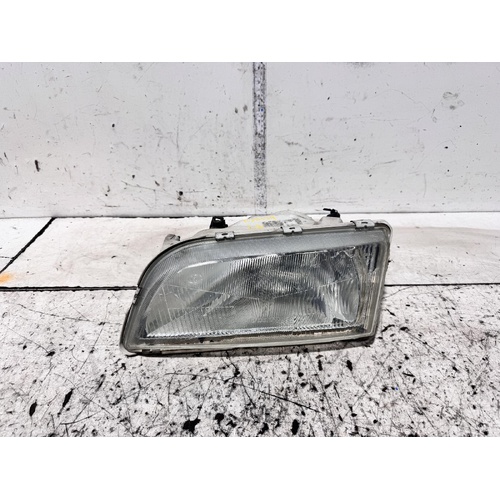 Volvo S40 Left Head Light SE 03/1997-08/2000
