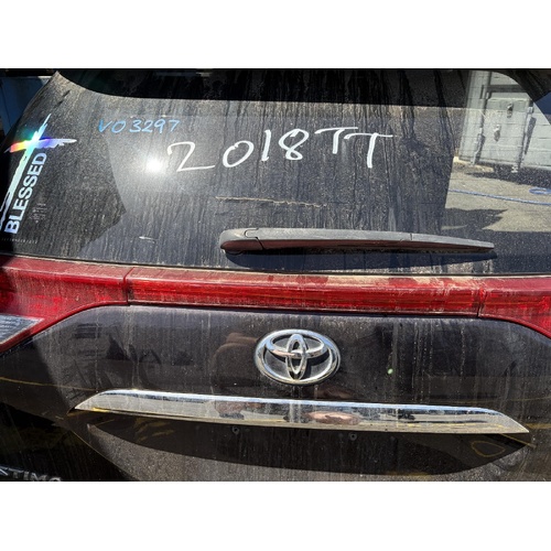 Toyota Estima Centre Chrome Garnish ACR50 2005-2019