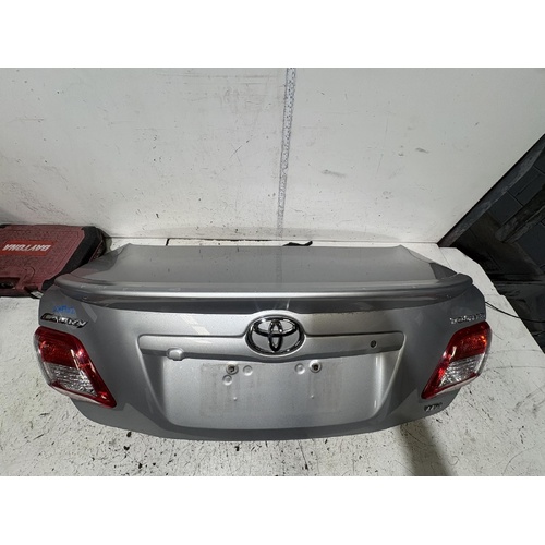 Toyota Camry Left Rear Garnish Lamp ACV40 07/2009-11/2011