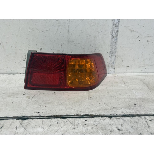 Toyota Camry Right Taillight SXV20 10/00 - 08/02