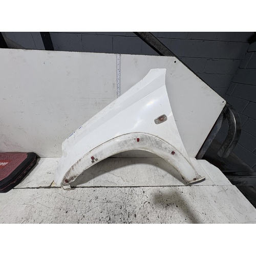 Toyota RAV4 Left Guard ACA23 07/2003-10/2005