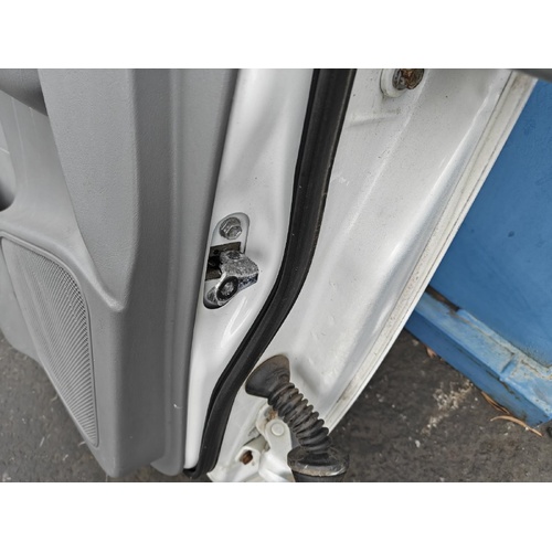 Toyota Hilux Left Front Door Check Strap KUN16 03/2005-08/2015