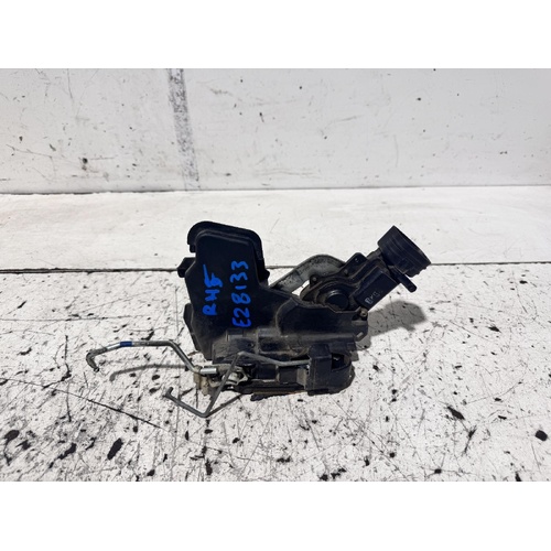 Toyota Camry Right Front Door Lock Mechanism SXV20 08/1997-08/2002