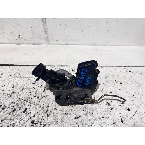 Toyota Camry Left Front Door Lock Mechanism SXV20 08/1997-08/2002
