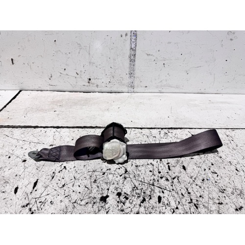 Toyota Camry Left Rear Seat Belt SXV20 08/1997-08/2002