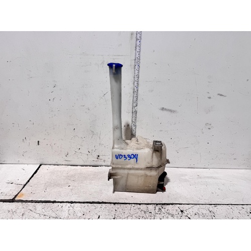 Hyundai IX35 Washer Bottle LM 11/2009-09/2013