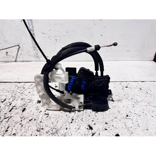 Hyundai IX35 Right Front Door Lock Mechanism LM 11/2009-01/2016