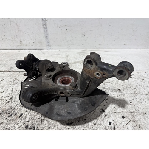 Toyota Corolla Right Front Hub Assembly ZRE152 03/2007-12/2013