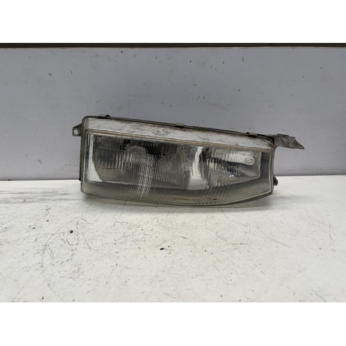 Toyota Camry Left Headlight SK10 02/93 - 06/97