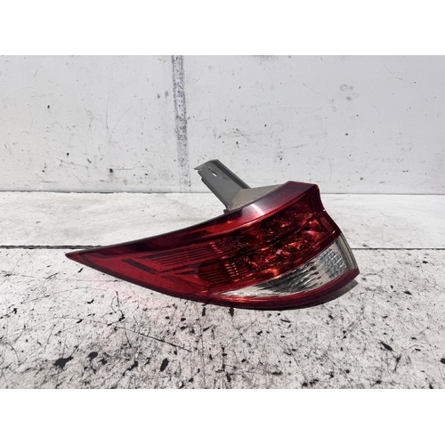 Toyota Estima Left Tail Light ACR50 2009-2019