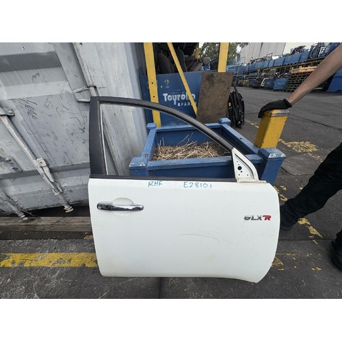 Mitsubishi Triton Right Front Door Glass ML 07/2006-08/2009