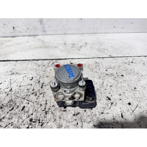 Mitsubishi Triton ABS Module ML 07/2006-08/2009