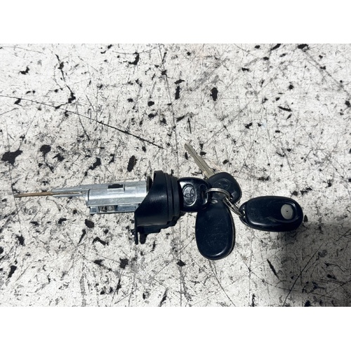 Toyota Camry Ignition Barrel with Key SXV20 08/1997-08/2002