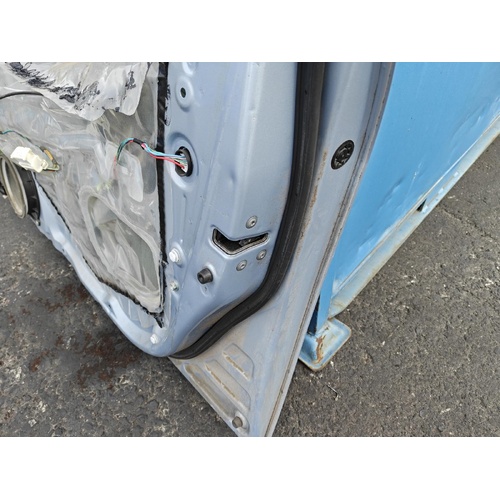 Toyota Corolla Right Front Door Lock Mechanism ZRE152 03/2007-10/2013