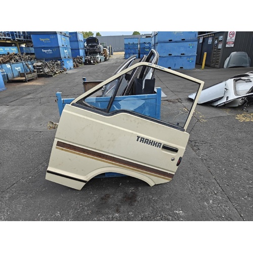 Toyota Hiace Left Front Door Shell YH63 02/1983-10/1989