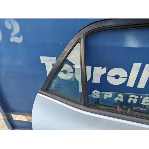Toyota Corolla Right Rear Door 1/4 Glass ZRE152 03/2007-09/2012