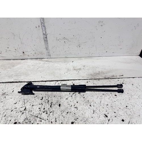 Hyundai IX35 Tailgate Struts LM 11/2009-01/2016