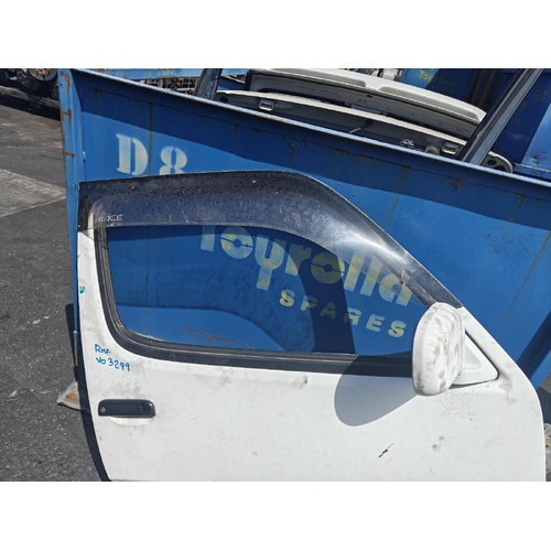 Toyota Hiace Super Custom Right Front Door Glass KZH100 08/1995-12/2004