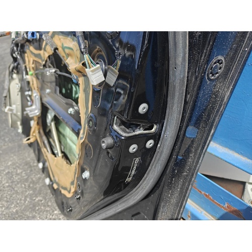Lexus CT200h Right Front Door Lock Mechanism ZWA10 12/2010-2020