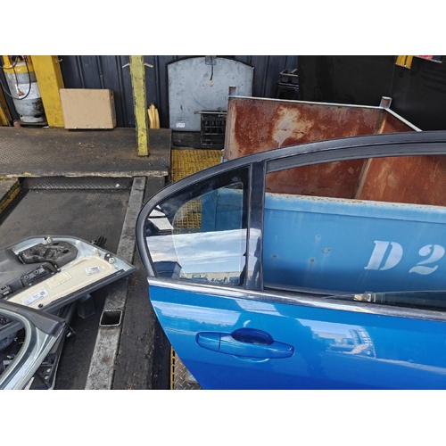 Holden Commodore Right Rear Door 1/4 Glass VE 07/2006-12/2017