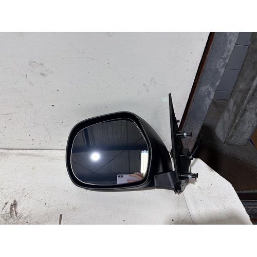 YYM Mirror Brand Left Door Mirror to suit Toyota Hiace TRH/KDH### 01/05-01/14