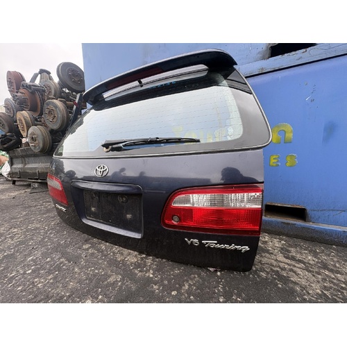 Toyota Camry Right Tailgate Lamp MCV20 08/1997-08/2002 