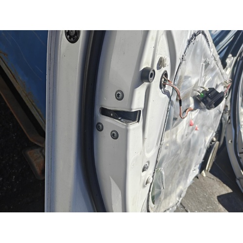 Toyota Yaris Left Front Door Lock Mechanism NCP91 10/2005-06/2016