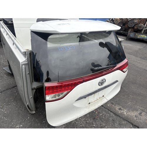 Toyota Estima Left Tailgate Lamp ACR50 2005-2019