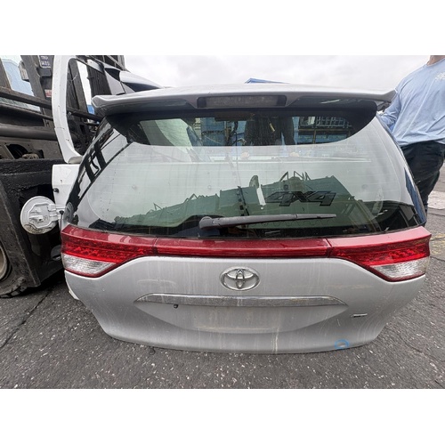 Toyota Tarago Left Tailgate Lamp ACR50 12/2008-06/2020