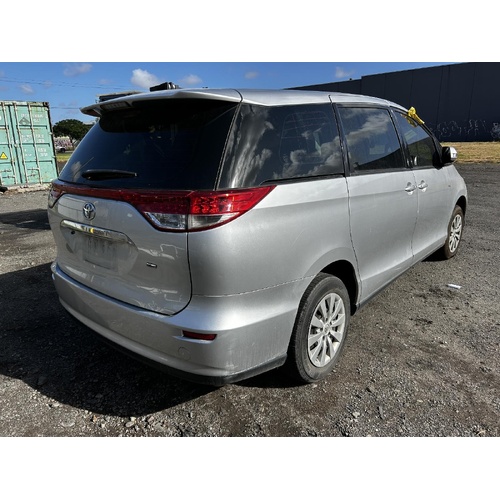 Toyota Tarago Right Tailgate Lamp ACR50 12/2008-06/2020